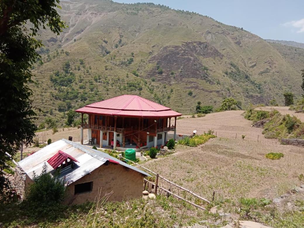 The Hideout Pantwari - By Bakri Chaap - Housity