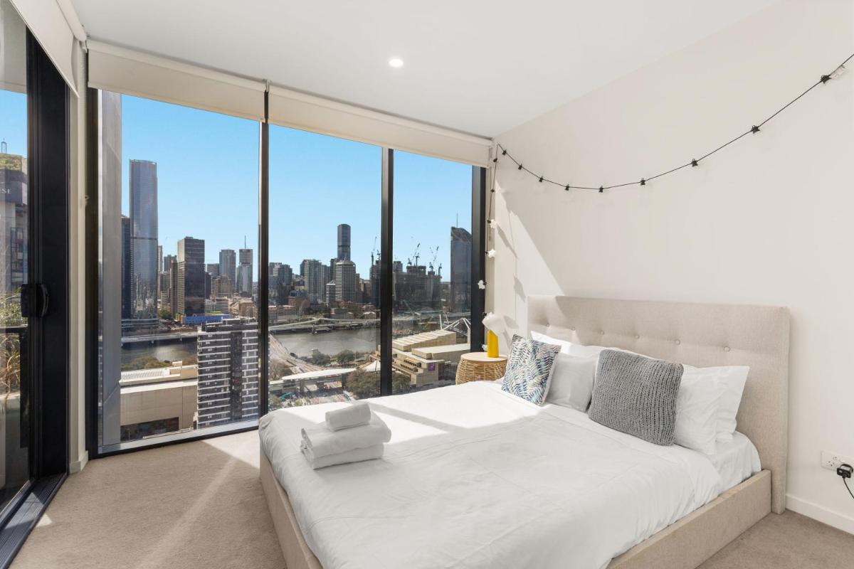 KozyGuru / South Brisbane / Amazing View 1 APT / Ivy & Eve Apartment / QSB028 - Housity