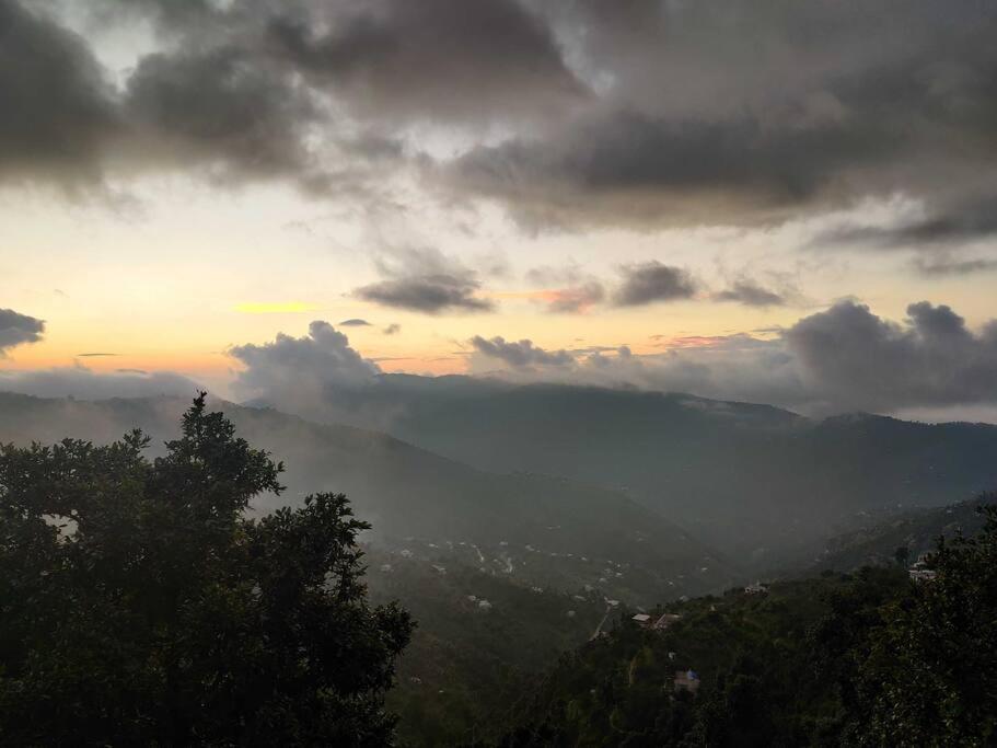 Silver Linings Cottage Mukteshwar by Travelcults - Housity