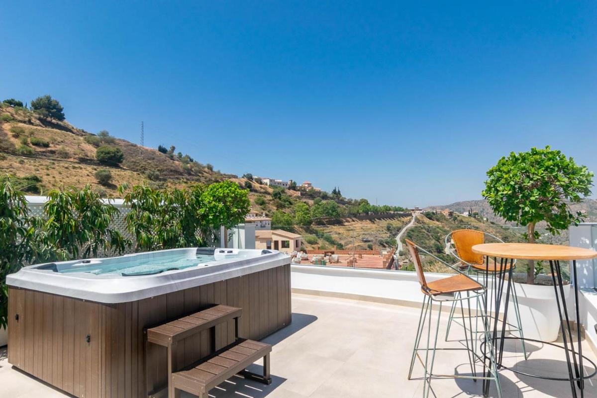 Spacious apartment in Cómpeta - Housity