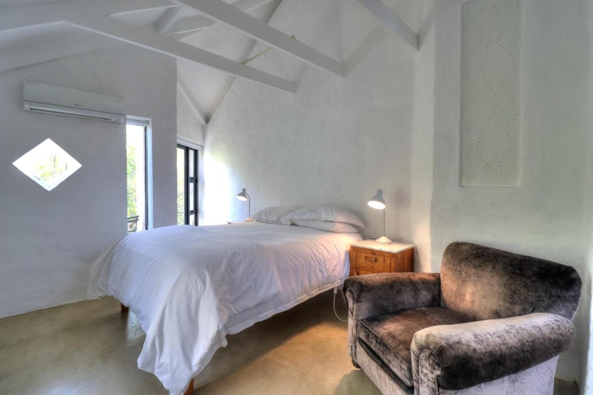 Modern Home In Riebeek West - Housity