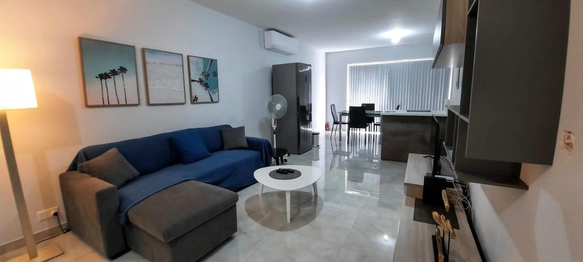 Suitetrails - Lovely 3-bedroom apartment in Marsalforn, Gozo!