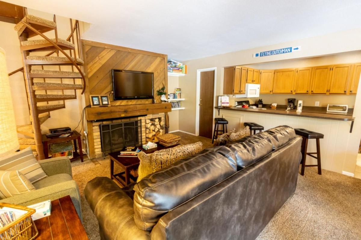 Flying Dutchman by Summit County Mountain Retreats - Housity