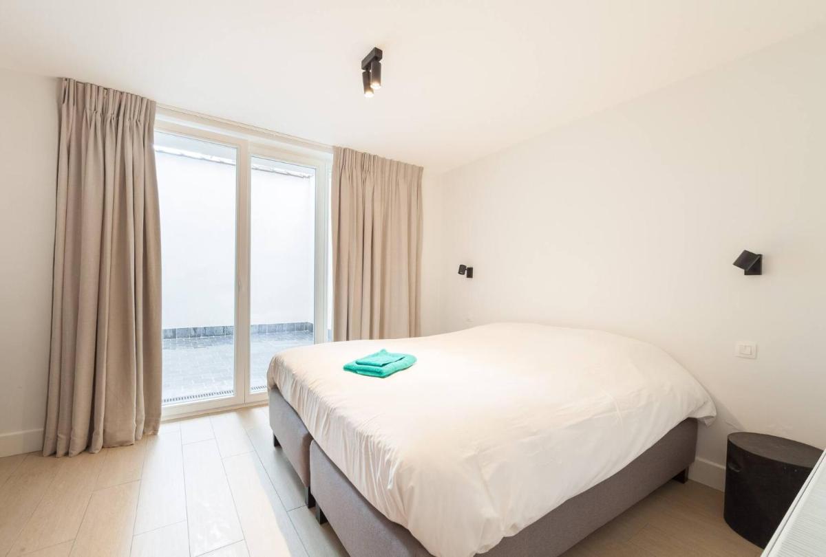 Suitetrails - fully renovated Duplex In Art Nouveau House St Gilles at the city Hall