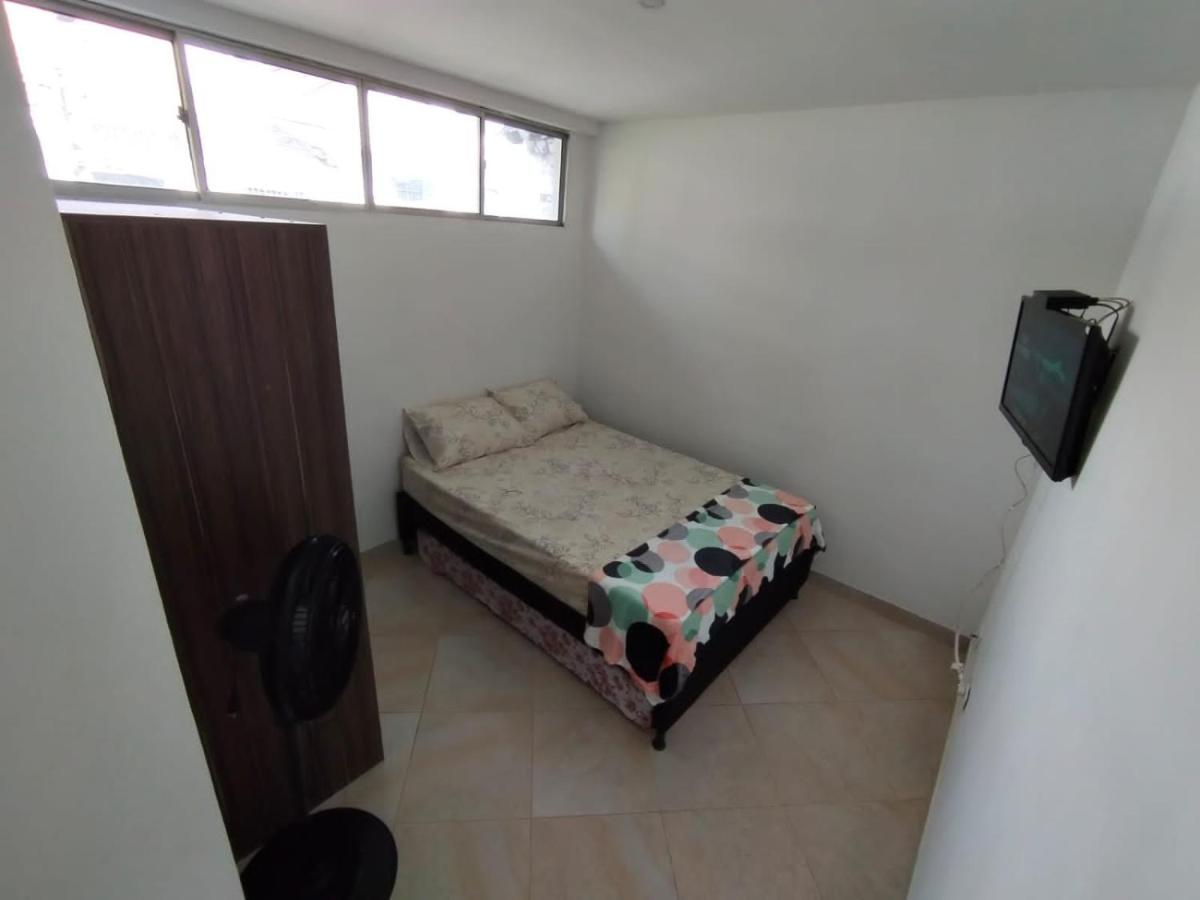 La 70 Medellin, apartaestudio. - Housity