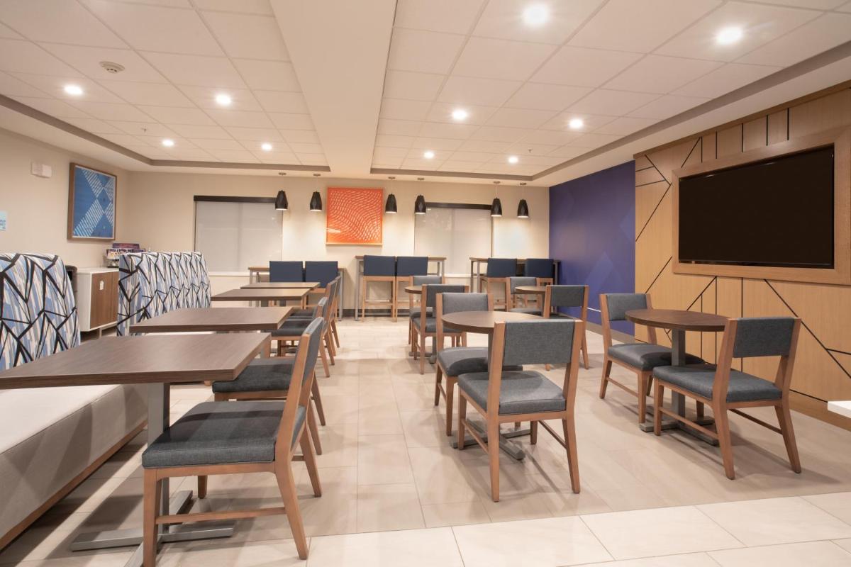 Holiday Inn Express Hotel & Suites Grand Junction, an IHG Hotel - Housity