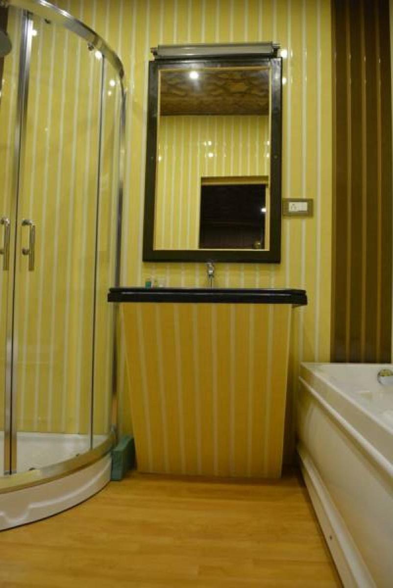 Suitetrails - New York Houseboat
