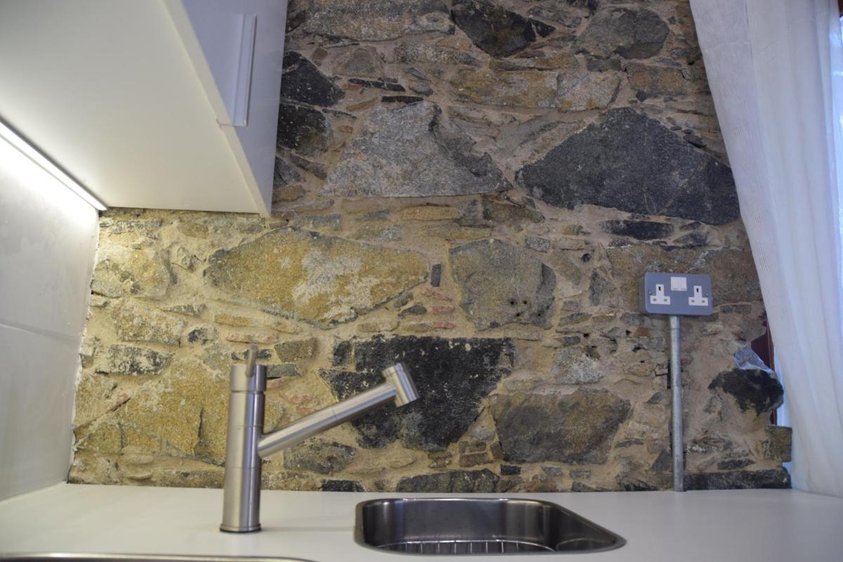 Konatzin tou Massou by Raise - Housity