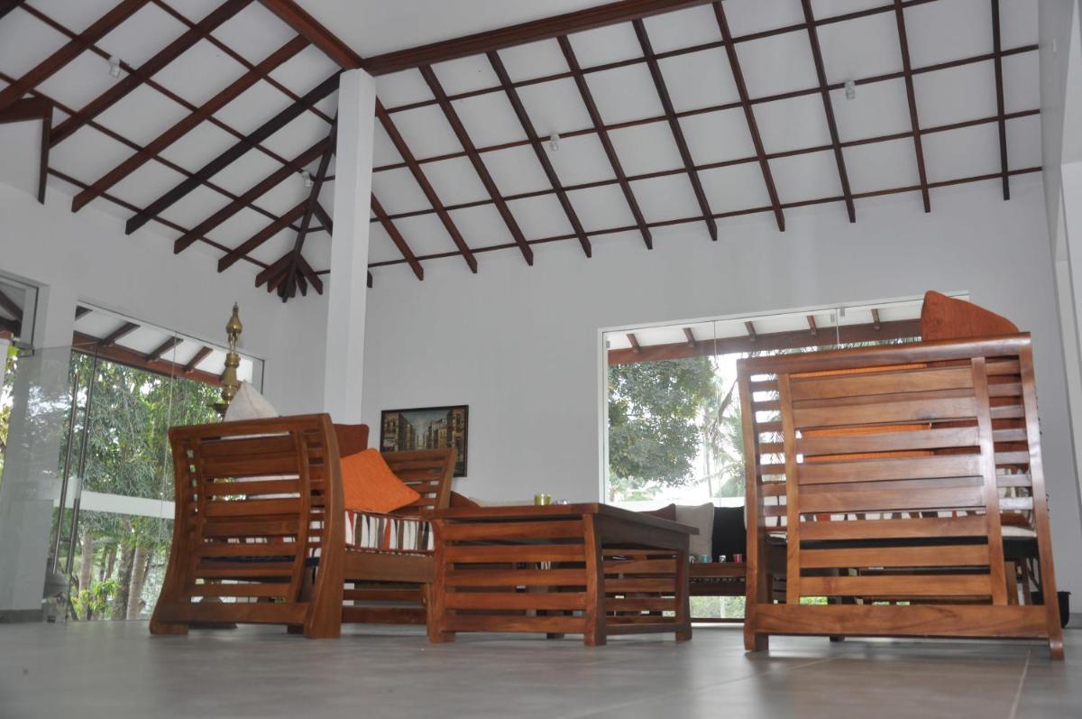 Aarya hotel - Housity