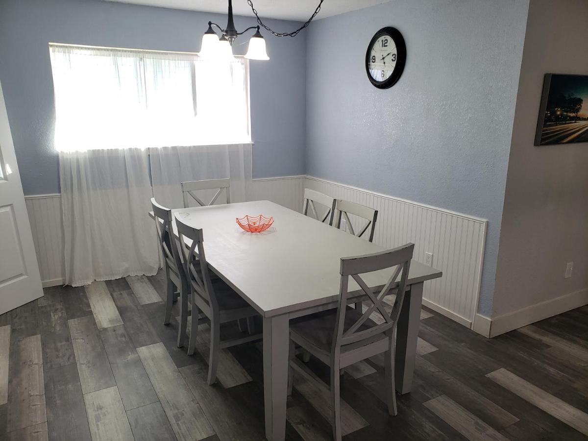 Trinity Farm guest room - Housity