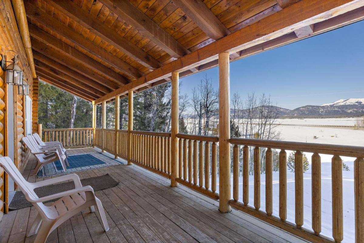 Balsam Hill Lodge by KABINO - Housity
