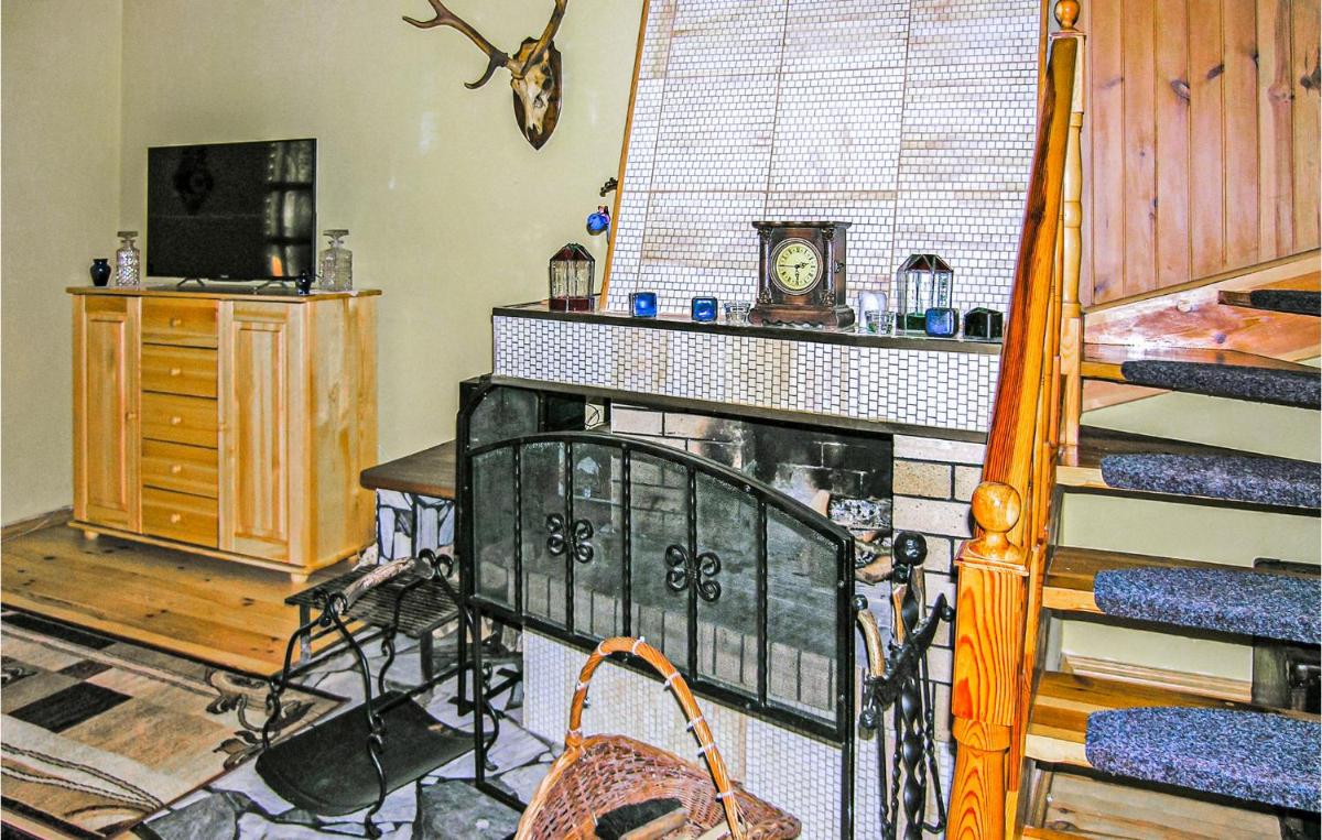 3 Bedroom Stunning Home In Grunwald - Housity