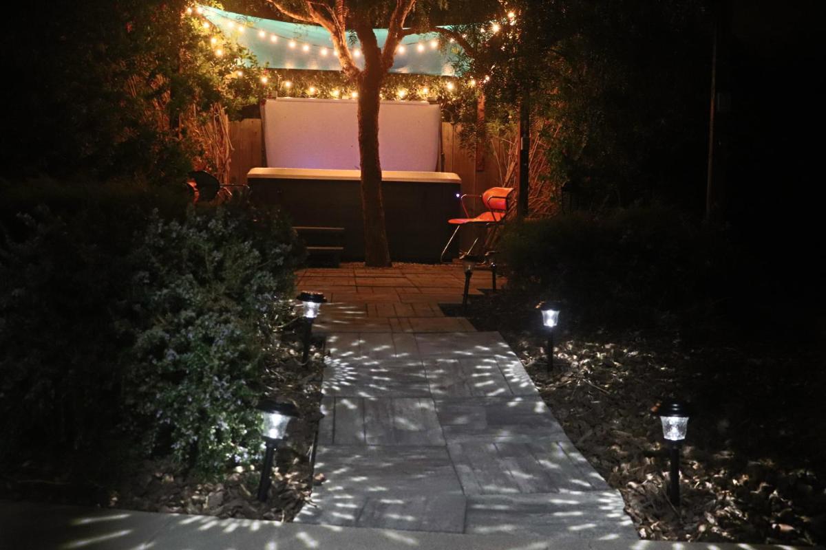 Casa Esperanza. Peaceful Get Away W/Hot tub. - Housity