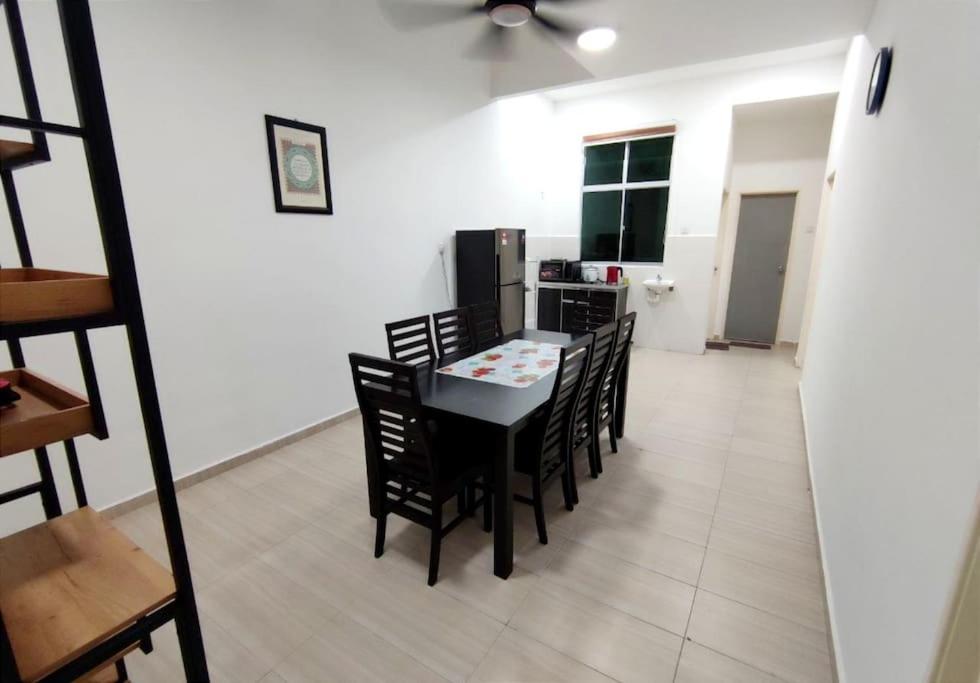 Suitetrails - D'Luna Homestay Melaka Fully Aircond