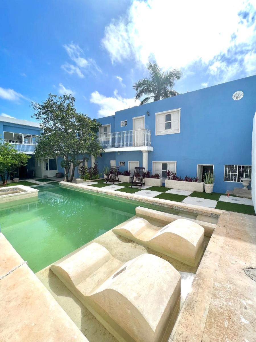 Elizabeth I Paseo Montejo Mérida con piscina - Housity