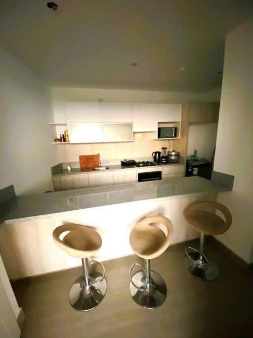 Hermoso apartamento en Ocean Reef San Bartolo, con acceso piscina y área sociales! - Housity