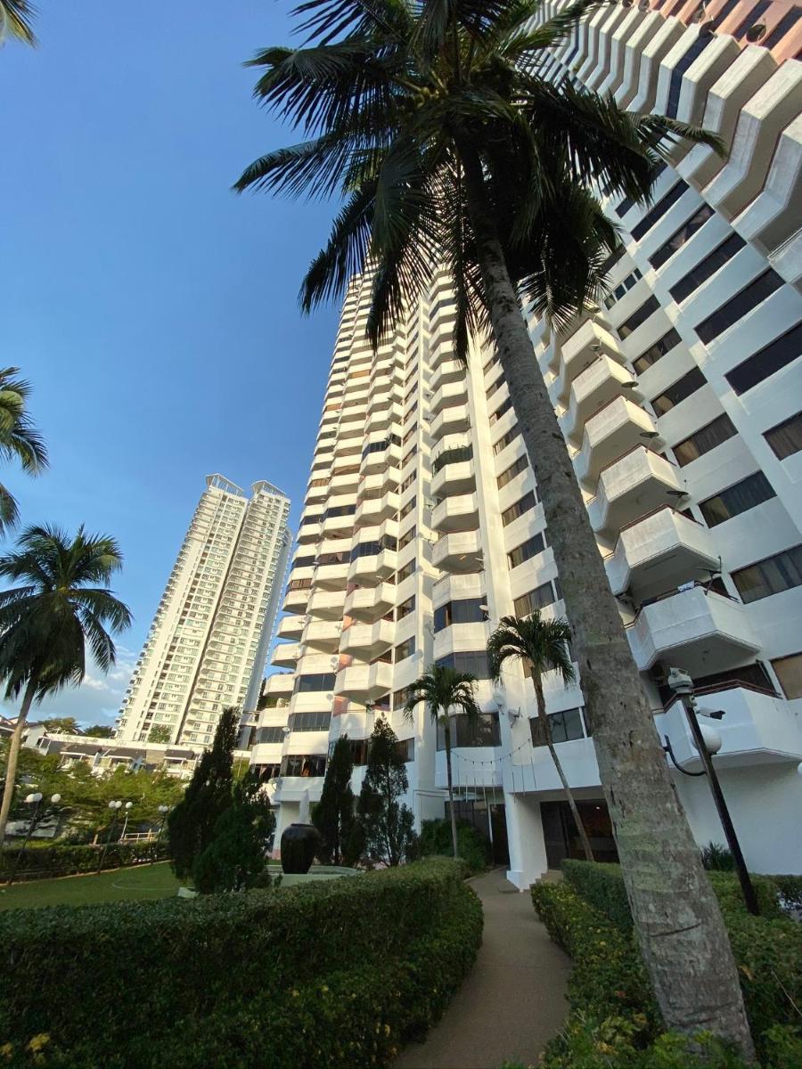 Suitetrails - The View Feringghi Executive Apartment