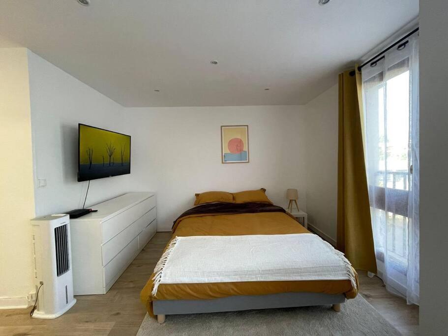 Grand studio proche versailles château - Housity