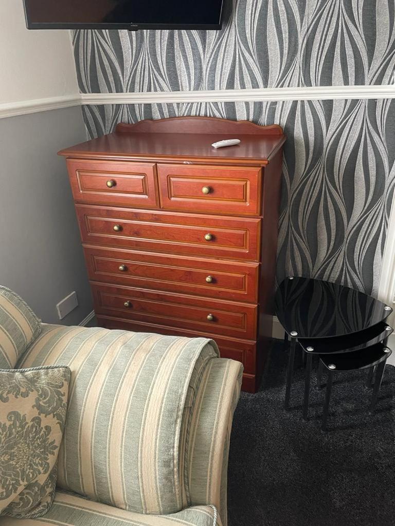 Clarkes 1st floor Apartment Leslie- Golf Paradies - Housity