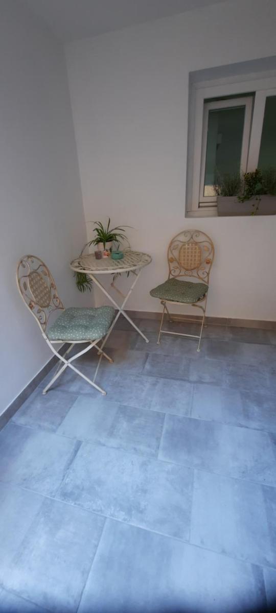 Studio apartman Centar - Housity