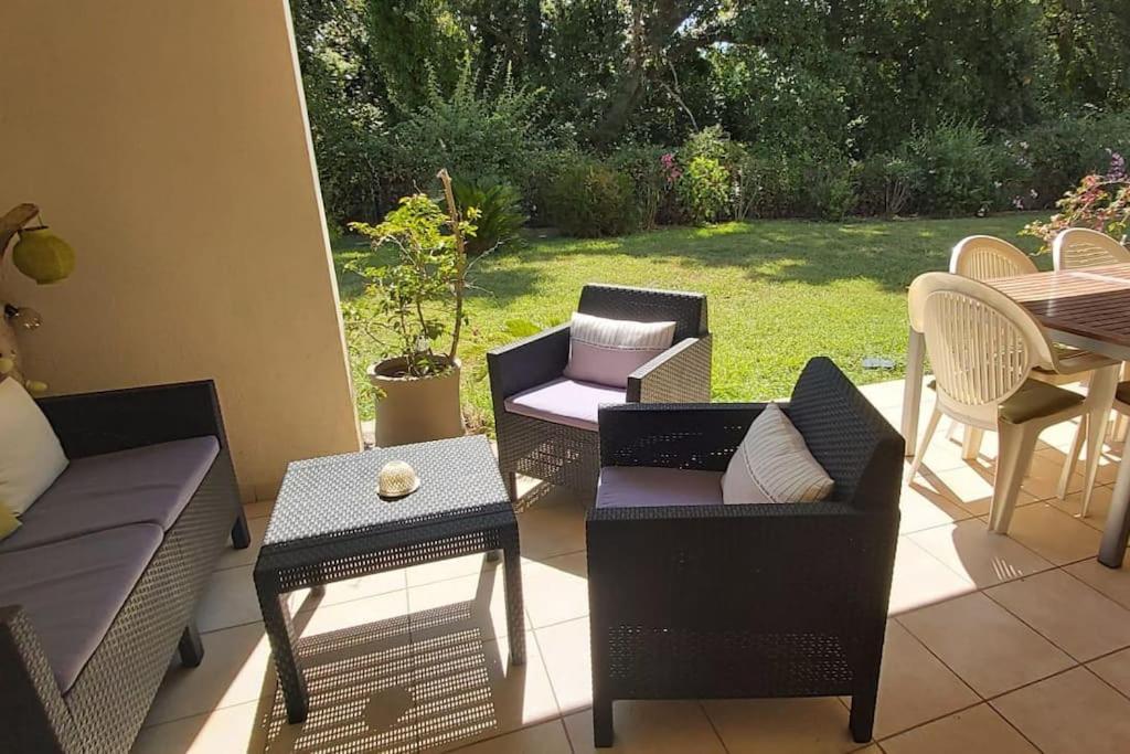 Appartement charmant en Corse avec terrasse au calme - Housity