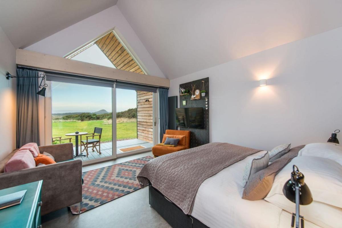Lodges at Whitekirk Hill some with Hot Tubs - North Berwick - Housity