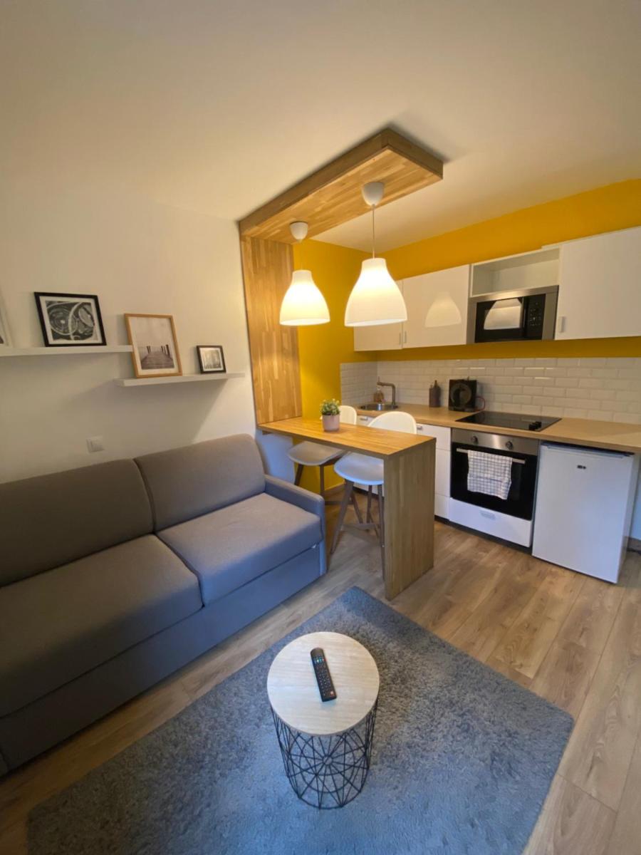 Centre Saint-Gervais studio Jaune moderne proche télécabine 2 pers - Housity