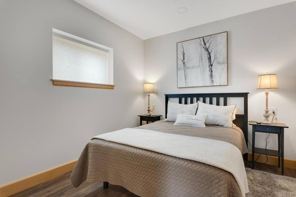 Maple Suite - Main Street Lodge in Berlin - Housity