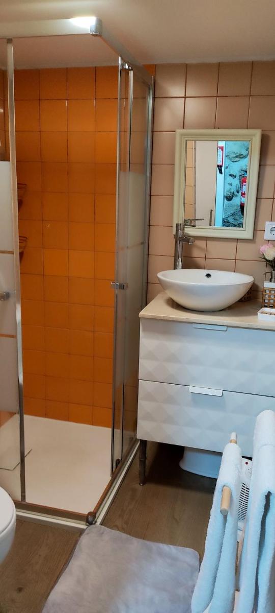 Comfortable Apartment with Pool in Marco de Canaveses 50 m² - Housity