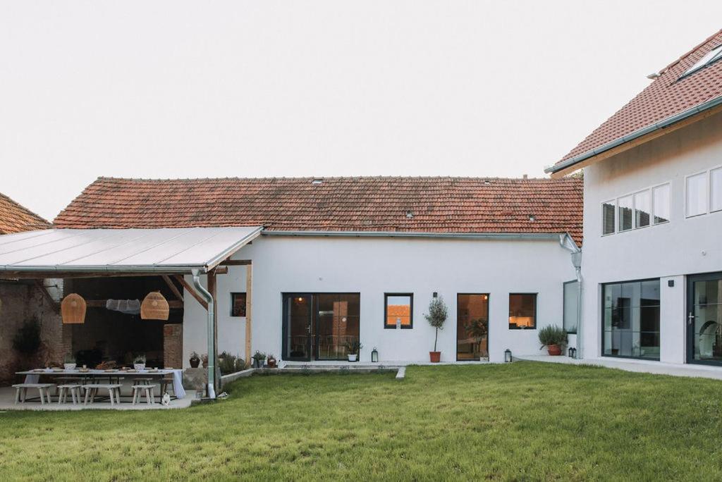 Luxusní vila k rekreaci a odpočinku - Housity