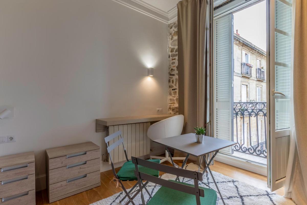Habitaciones Apartamento B&B Plaza Nueva 8 - Housity