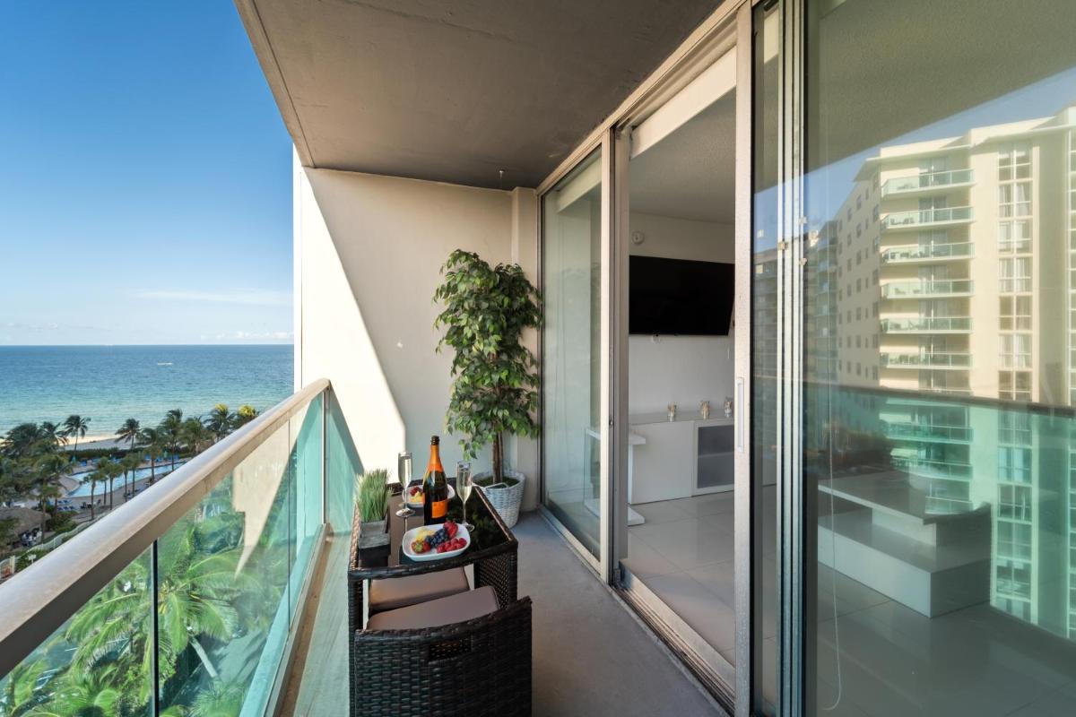 Luxury Beachfront Condo Private Beach Access, Pool & Game Room!!! - Housity