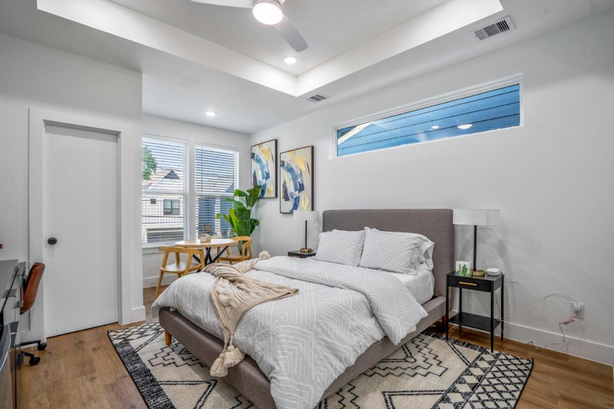 Nestled Nook Studio #3 @ East End Revitalized - Housity