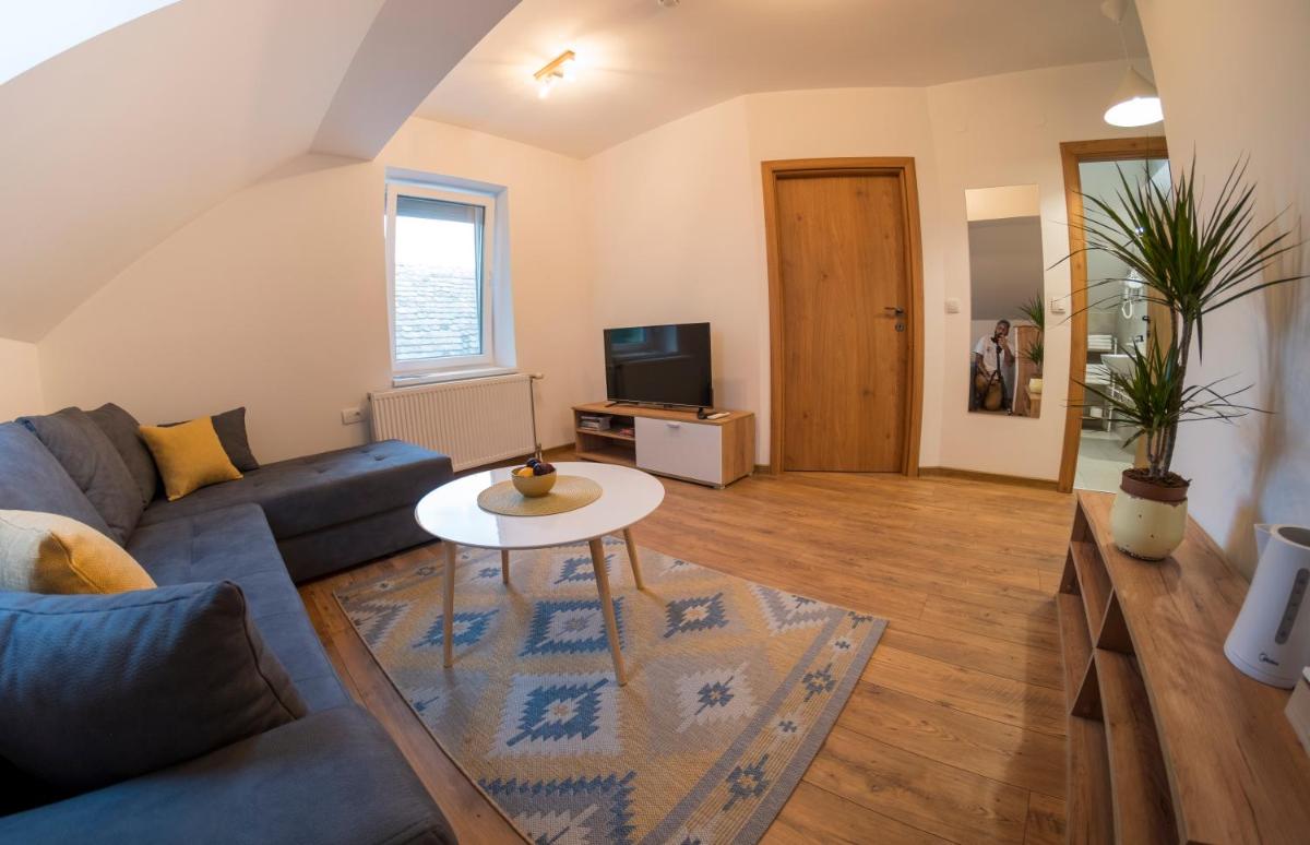 Petlov salaš rooms - Housity