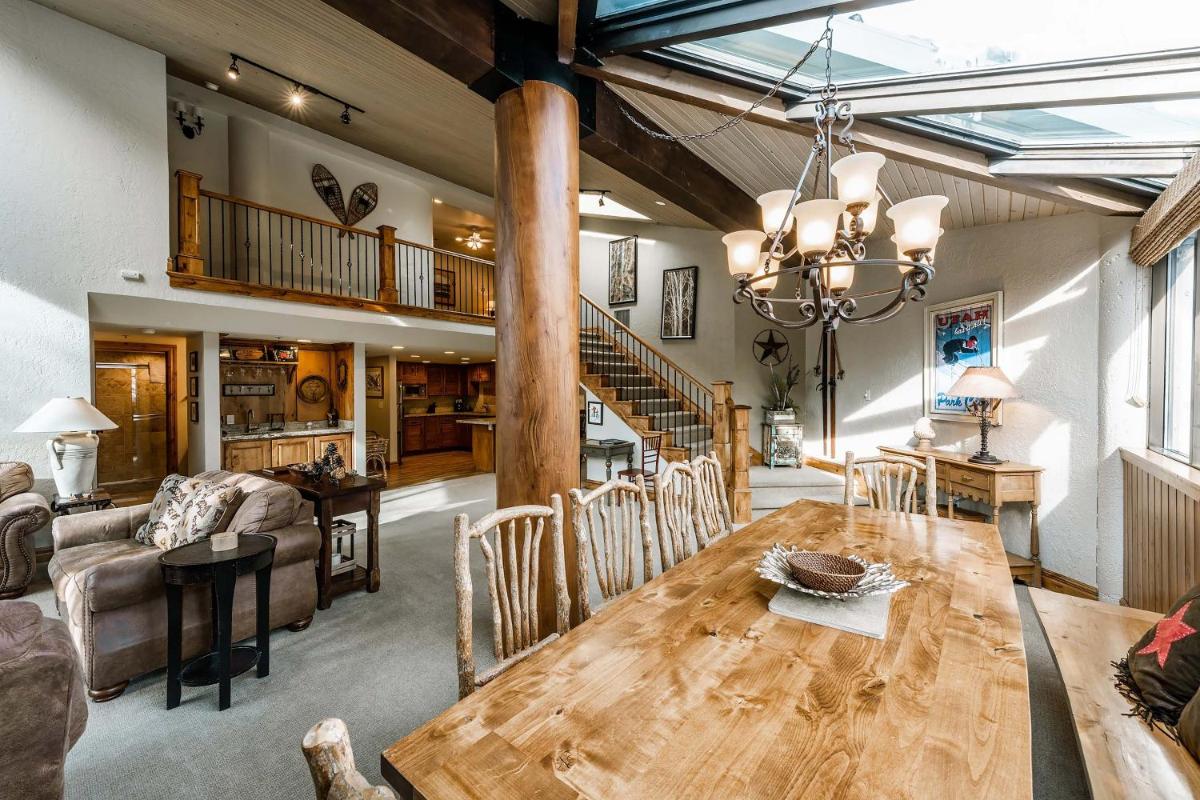 Silver King by All Seasons Resort Lodging - Housity