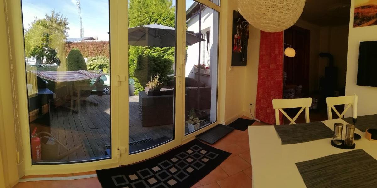 Suitetrails - Schöne ruhige Wohnung mit Terrasse und Parkplatz