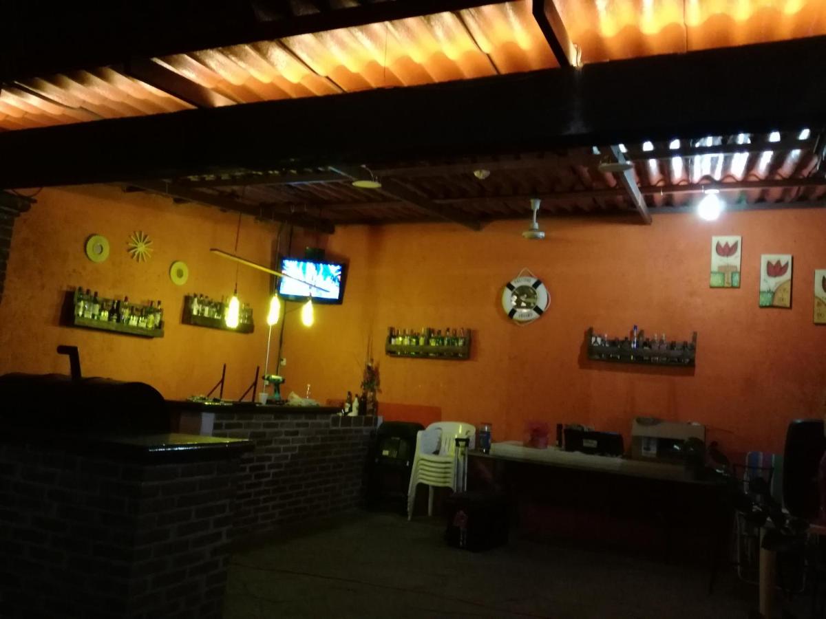 quintaolivos Jardín y Alberca! - Housity