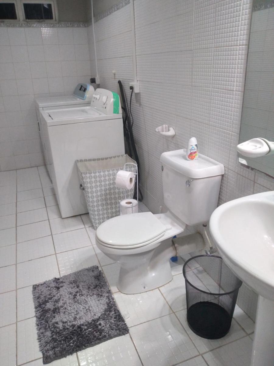 ELLE'S B&B - Housity