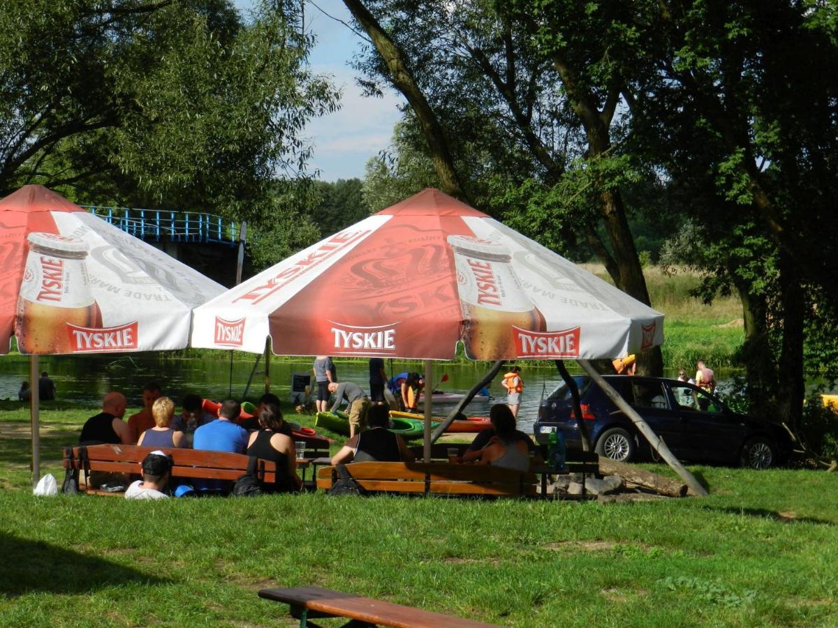 Pokoje Gościnne Przystań KAJA w Sobieskach nad Wkrą - Housity