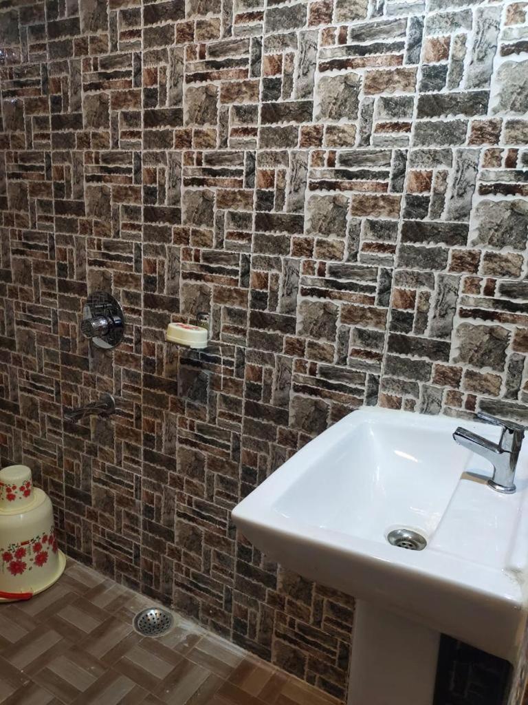 Village Camp Resort By WB Inn - Housity