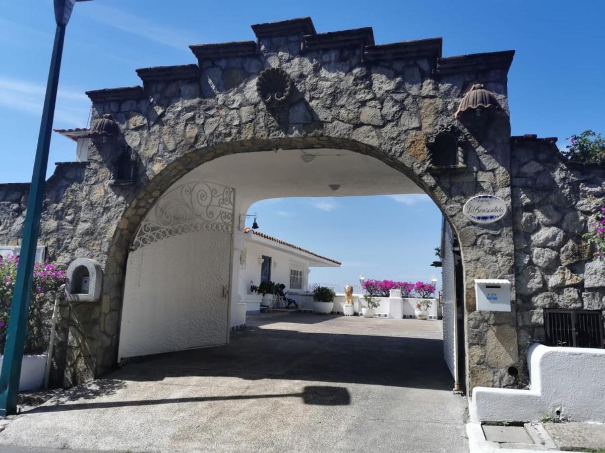 Inconceivable Chateau front row of best sunsets & Bay of Acapulco - Housity