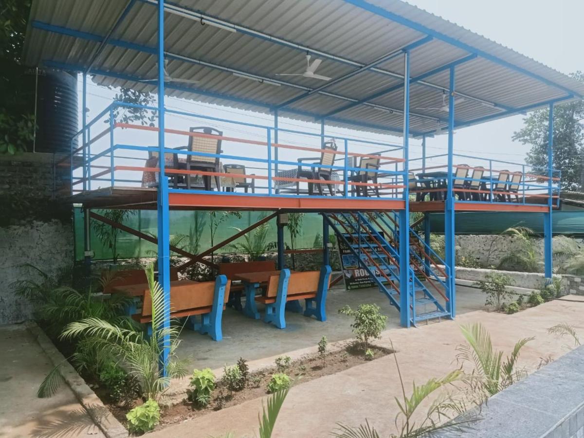 Hotel Mumbai Garden Resort - Housity