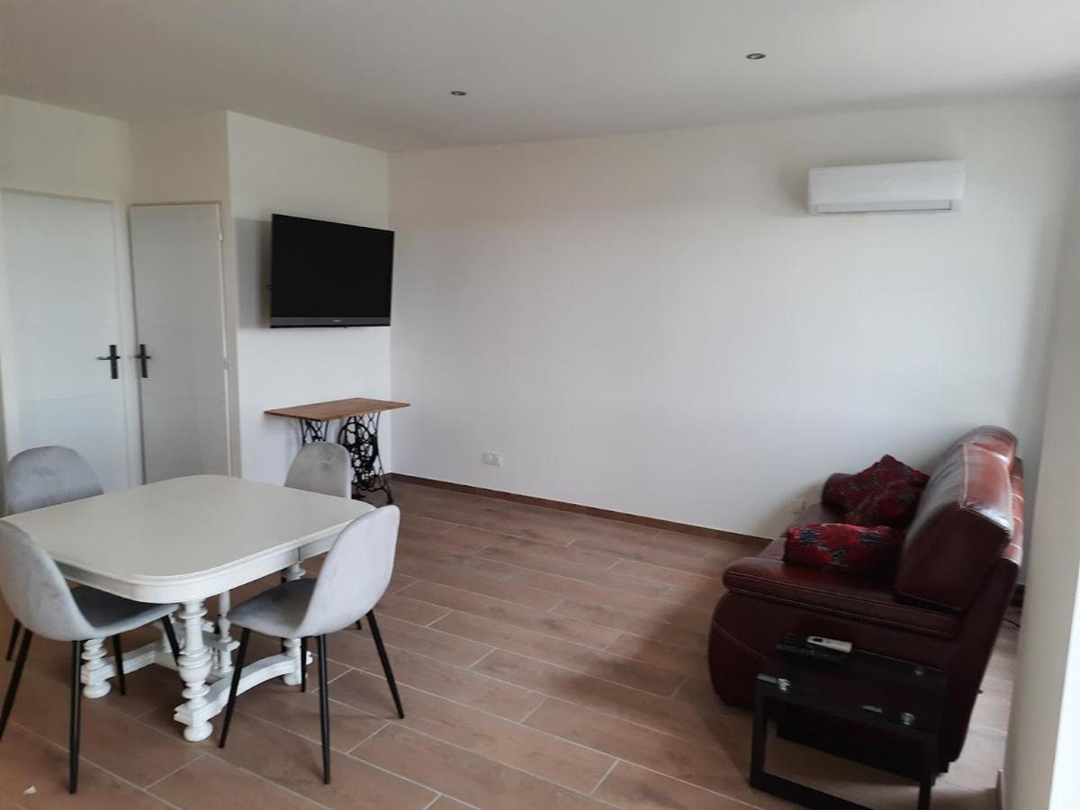 LA CLEF DES CHAMPS GITE PERRINE - Housity