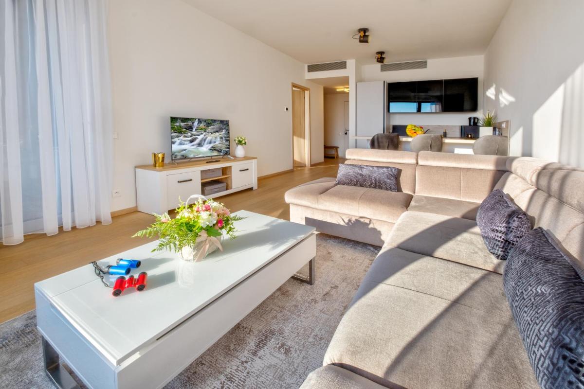 SKY PARK Central City Downtown - Housity
