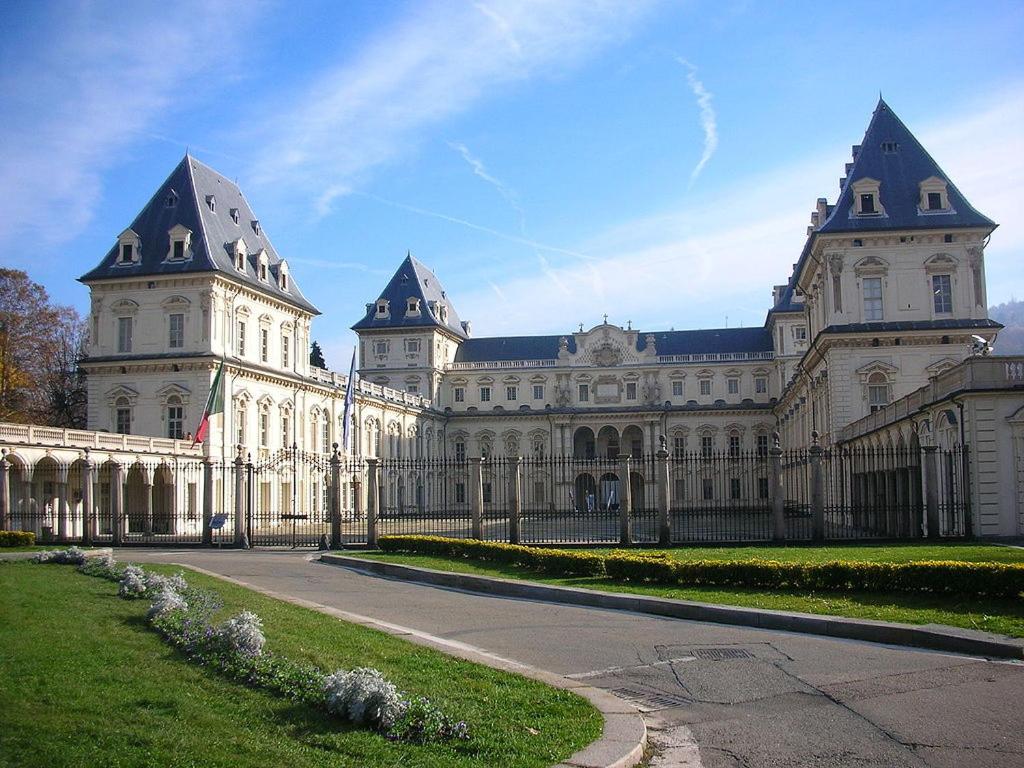 TORINO CENTRO - La Casa Di Zoe - Housity