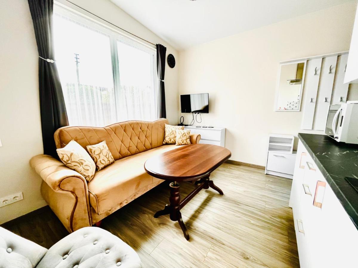 Royal Resident - Housity