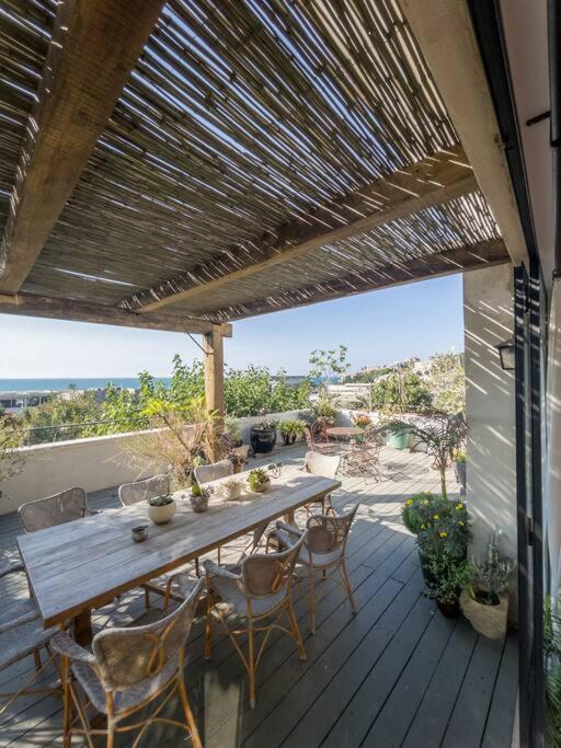 A private house overlooking the sea and jaffa port - Housity