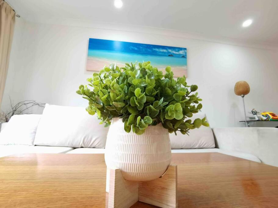 Cheerful Nicholls 4-bedroom home with natural yard - Housity