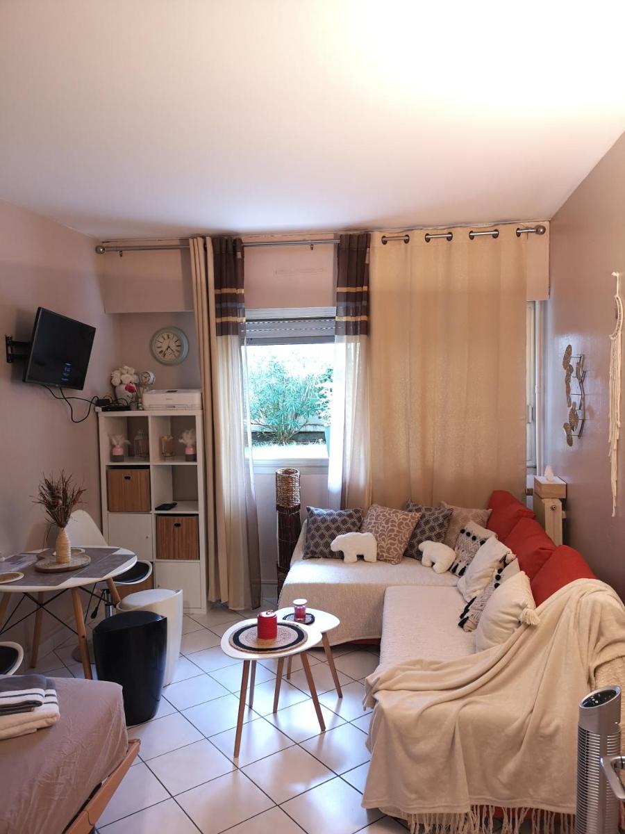 Suitetrails - Charming apartment near Moulin Rouge