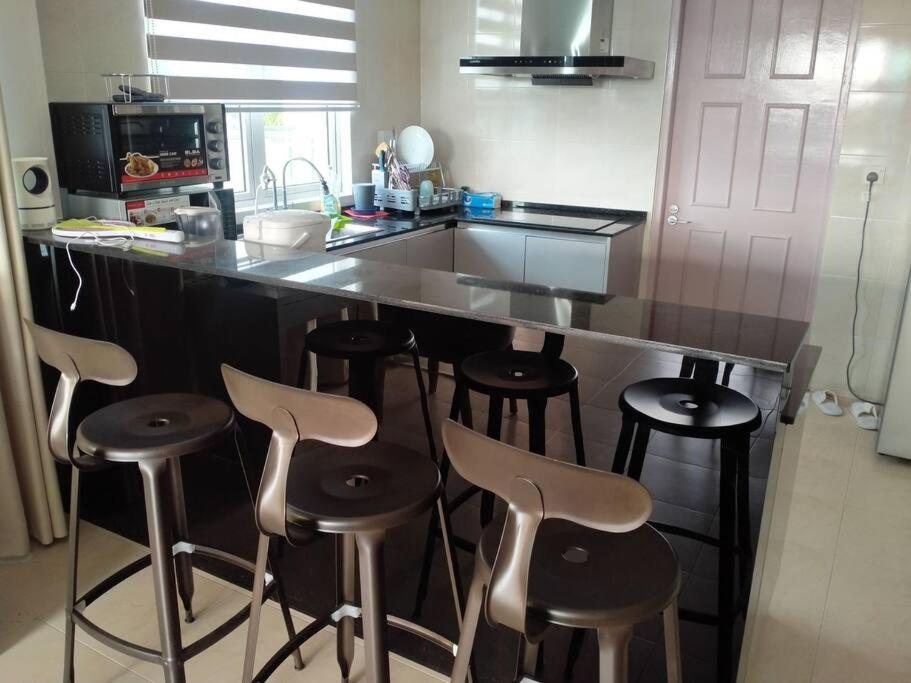 Santubong Suites Sejinjang - Housity